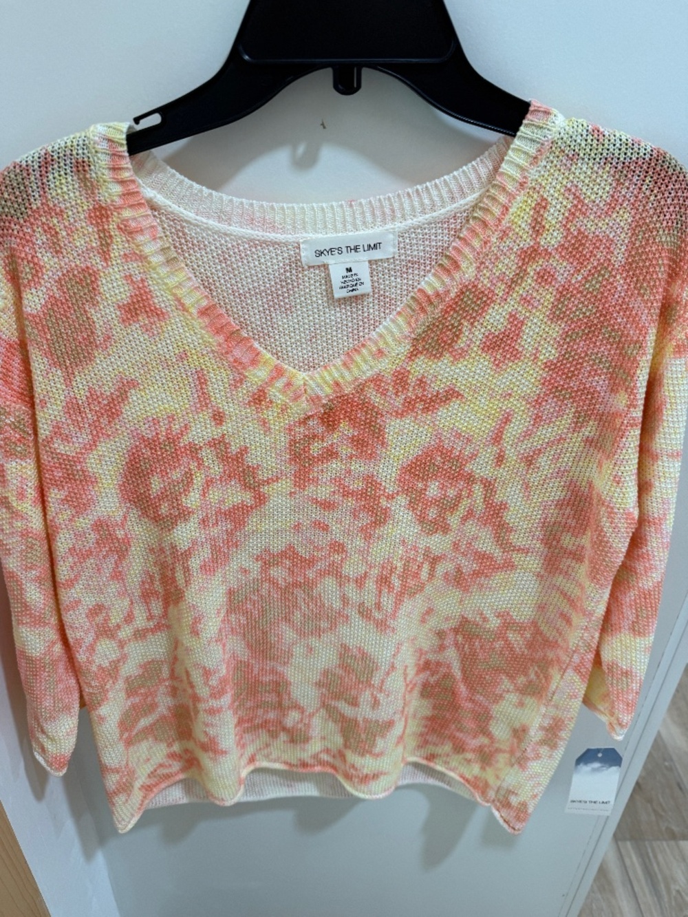 Womens Skyes the limit lightweight sweater multi color size medium v neck NWT